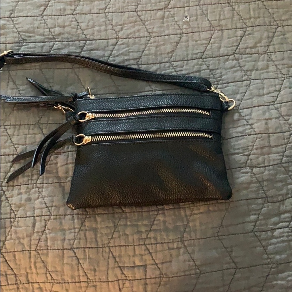 Crossbody zipper bag